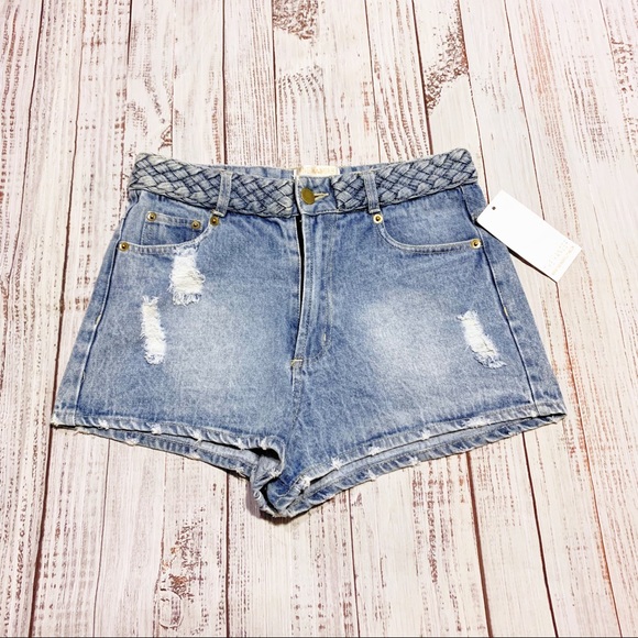 The Hanger Pants - NWT The Hanger Medium Wash High Rise Jean Shorts S